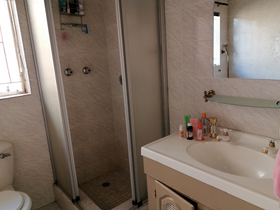 3 Bedroom Property for Sale in Safari Gardens North West